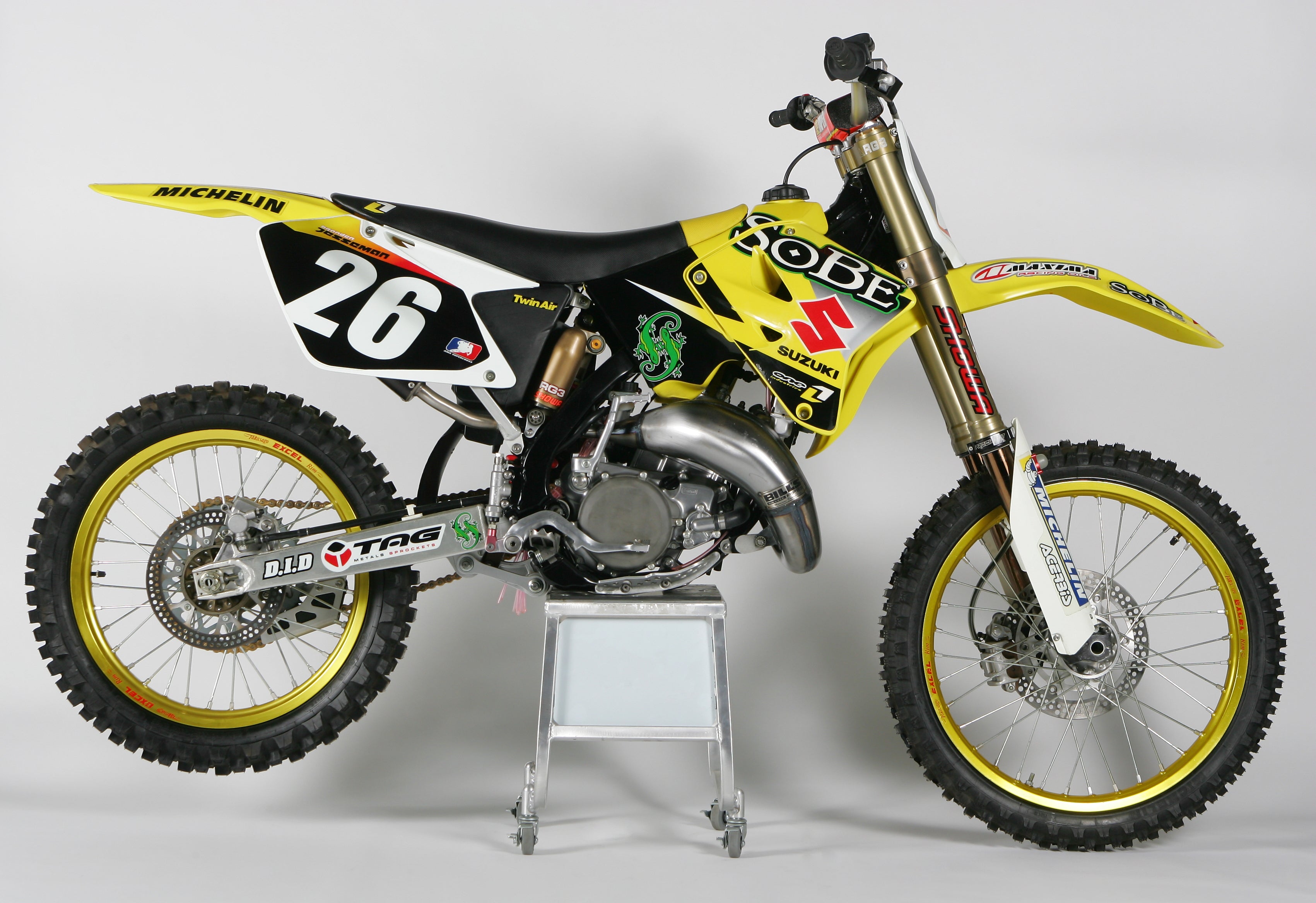 SUZUKI RM125 & RM250 SoBe Suzuki Style Graphics Kit